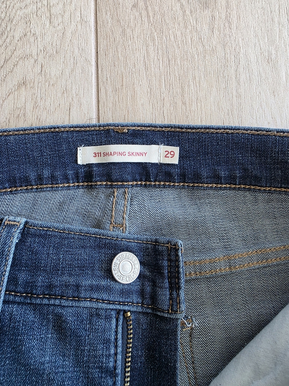 Levi's 311 Shaping Skinny Jeans in Dark Blue - Women's